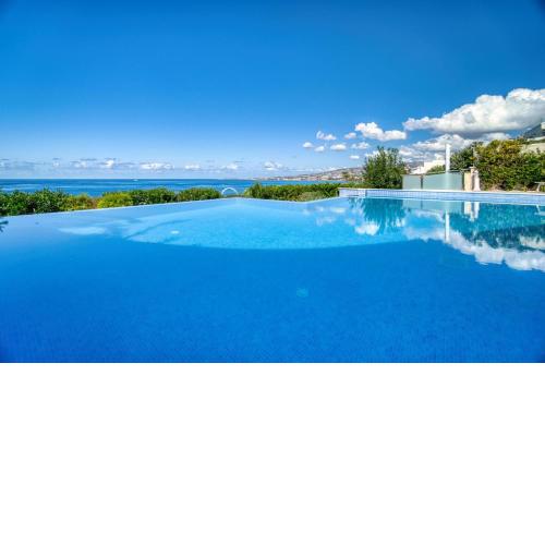 Luxury Seafront Prestige Villa 2