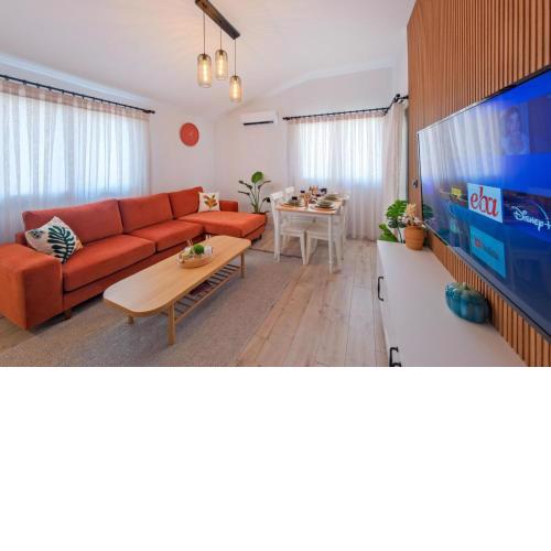 Luxury Suite 1