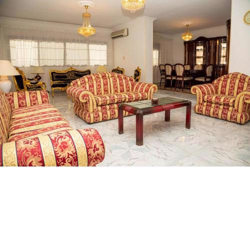 Luxury Two Bedrooms Family Apartment In Nasr City - Cairo