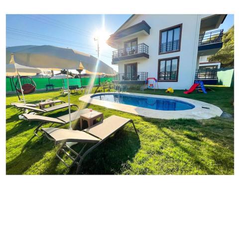 Luxury Villa With Private Pool And Garden Villa121