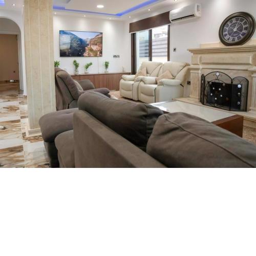 LUXURY VILLA