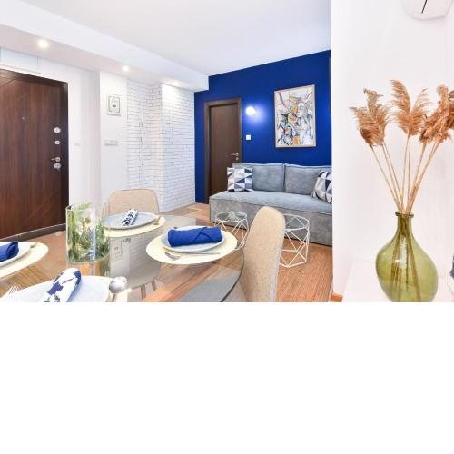 Lyana's One Bedroom apartment
