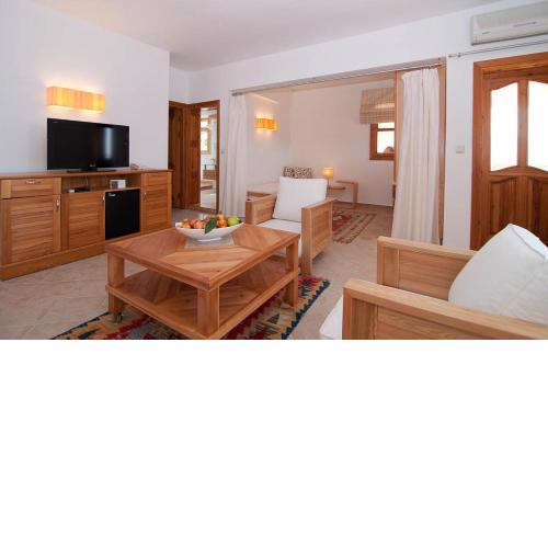Lycia Hotel