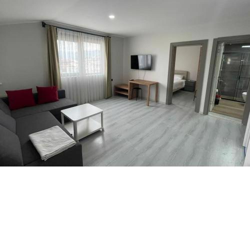 LYRA HOMES Geniş, Ferah, Denize Yakın
