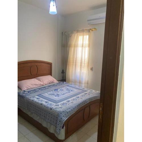 M-2bedroom flat with garden