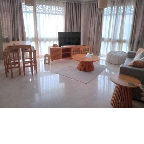 M8 free access to the BEACH and POOL