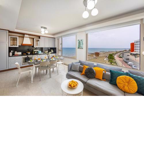 Mackenzie Beachfront Eftyhia Suite