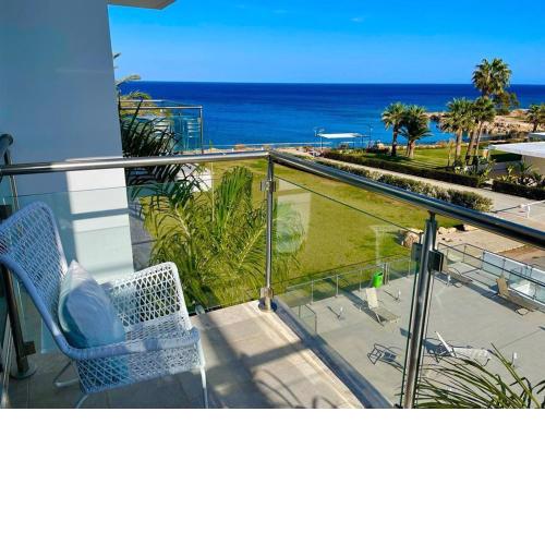 MagesticView seafront apartment