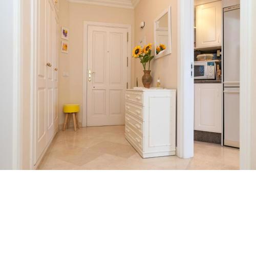 Magnificent Apartment In Terrazas Del Duque