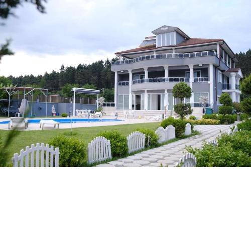 Magnificent villa near Istanbul