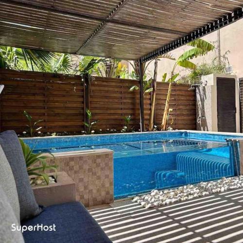 Malaga pool house