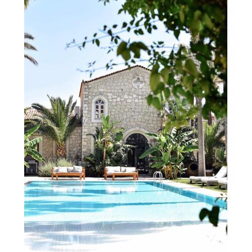 Manastir Alacati Hotel