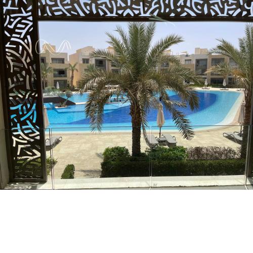 Mangroovy -2BR Awesome Pool view