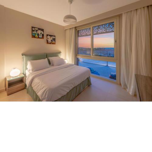 Mangroovy 2 Bedroom Sea View Apartment, Pool & Beach