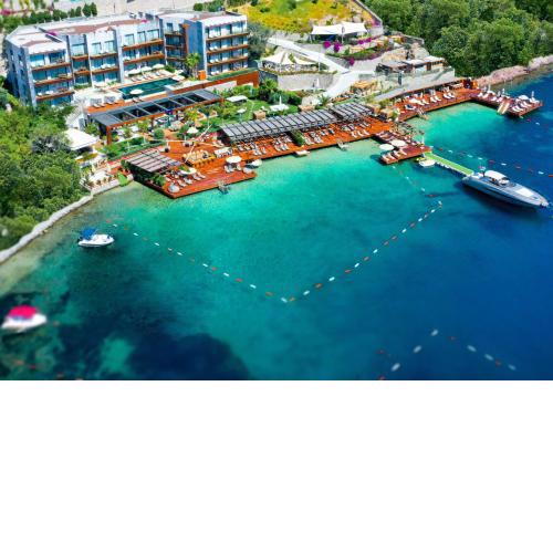 Mare Deluxe Residences & Villas