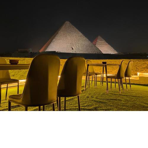 Maria Pyramids House