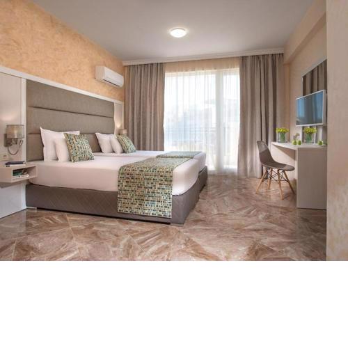 Marina Sands Bijou Boutique is an excellent choice for travelers visiting Obzor