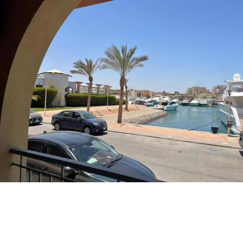 Marina View 1 bed Apartment Abu Tig Marina