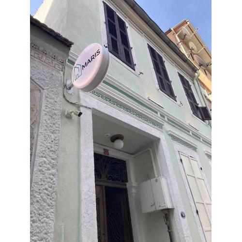 Maris Alsancak City Center