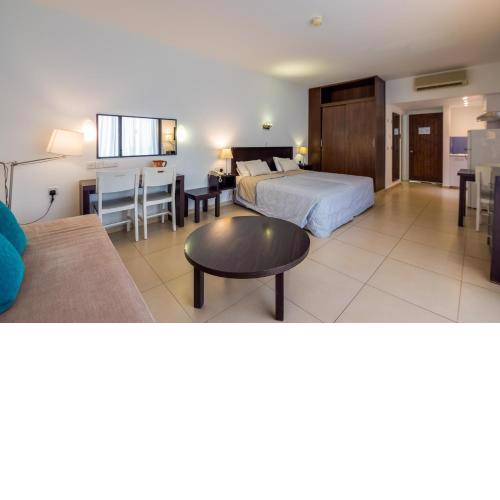 MarisMare Apartments