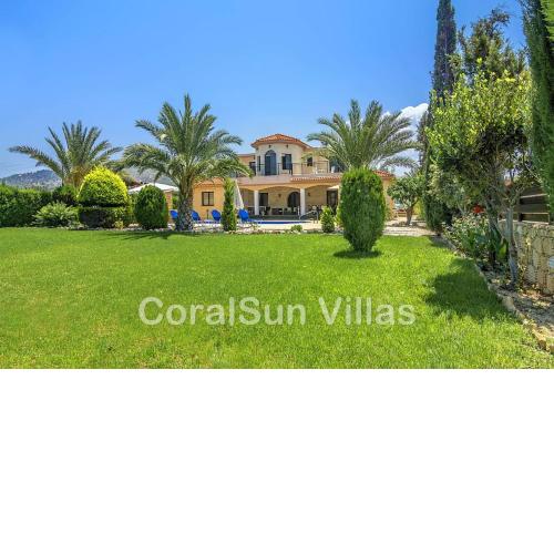 Marlin Beach Front Luxury Villa - 4 Bedrooms