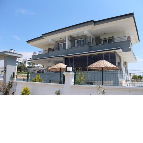 Mavi Restaurant & Apartments 3