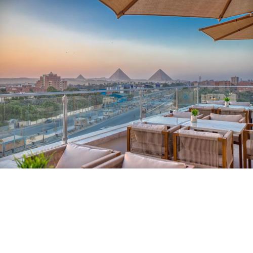 Mazar Pyramids Hotel