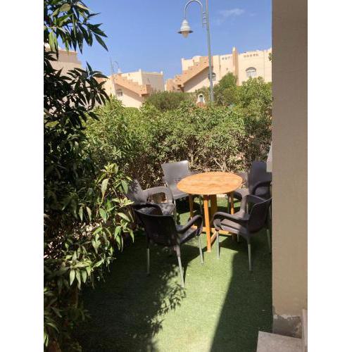 mc- ground floor with garden