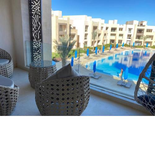 MCJ Luxury 2 Bedrooms Apartment