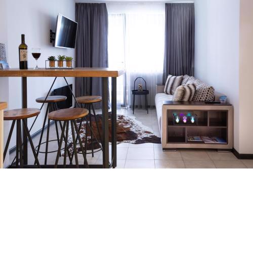 MDV Apartment 5min FROM THE SKI LIFT!
