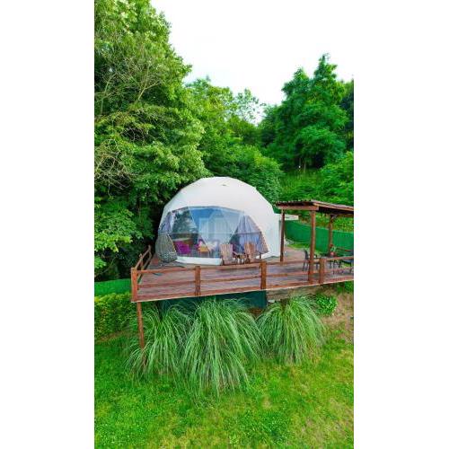 ME-GA Glamping