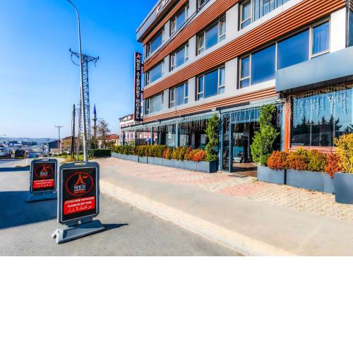 MED Airport Hotel
