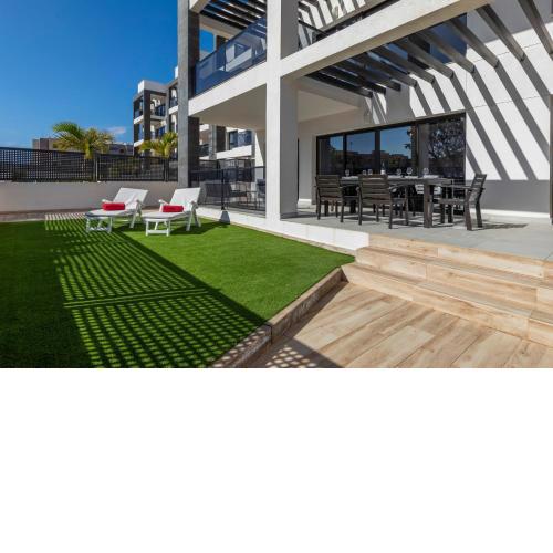 MEDANO4YOU The Strelitzia Terrace