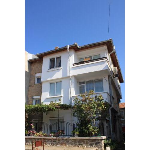 Megi Apartments