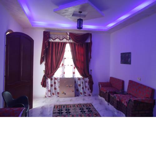 Memnoun house