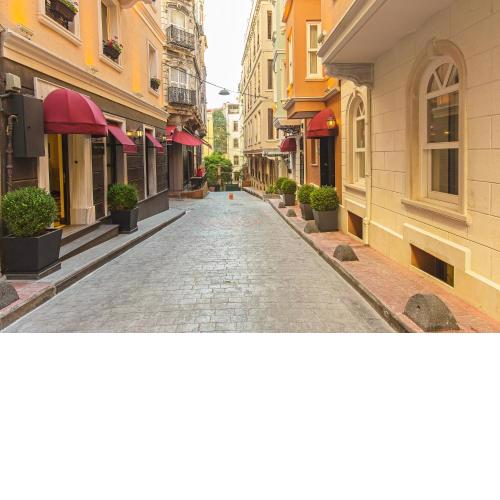 Meroddi Pera Flats
