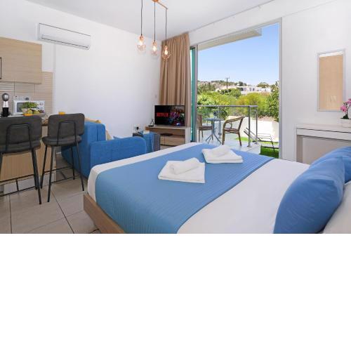 MERYL - Coralli Beachfront Apartment