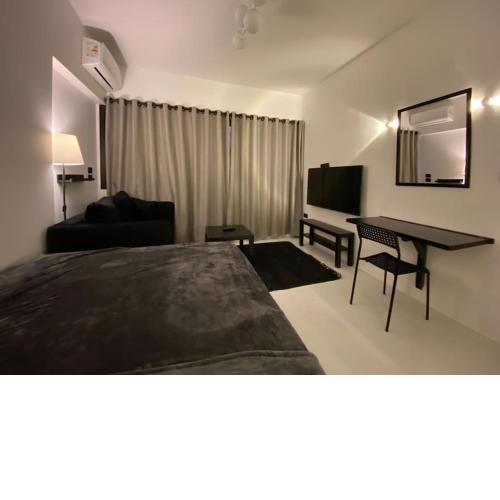 Minimal studio in Zamalek (no visits)