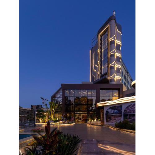 Mirage Hotel & Conference Center