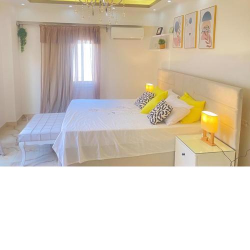 Modern 3BD in the middle of fifth settlement for families only