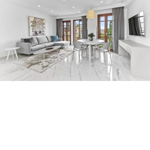 Modern Apartment DB12 - Aether, overlooking communal pool in heart of Aphrodite Hills