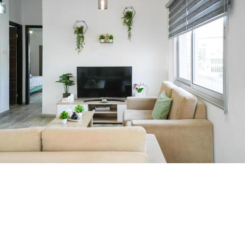 Modern Apartment Valentino GL144
