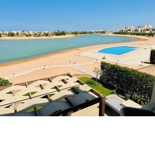 Modern Apartment with Pool and Lagoon View in Cyan Residence El Gouna