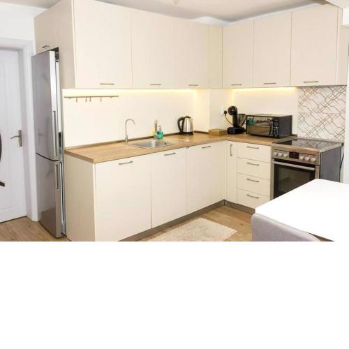 Modern Bright Apartment Close to City Center and Grand MALL
