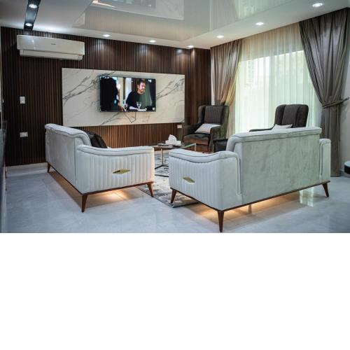 modern classy apartment in cairo