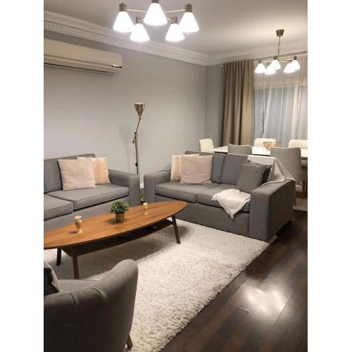 Modern & Cozy 2BR Apartment