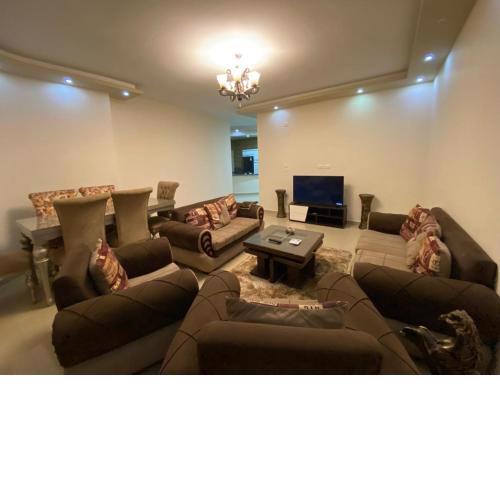Modern design apartment 4 bedroom N4-sheikh Zayed شقة فندقية - الشيخ زايد- عوائل