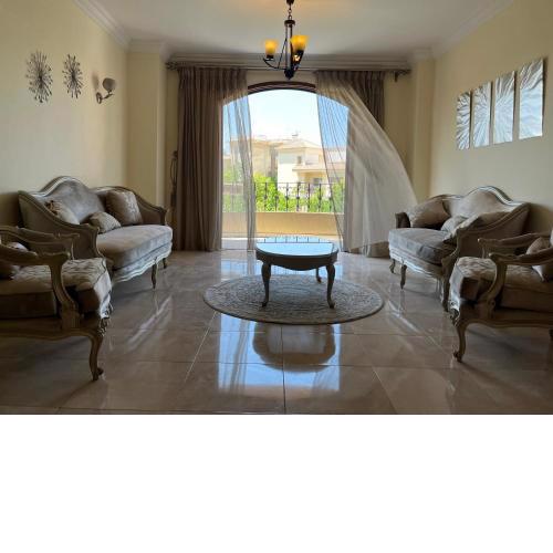 Modern downtown Sheikh Zayed Condo
