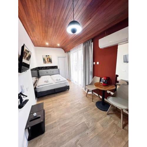 Modern Studio N1 private Kitchenette and Bathroom