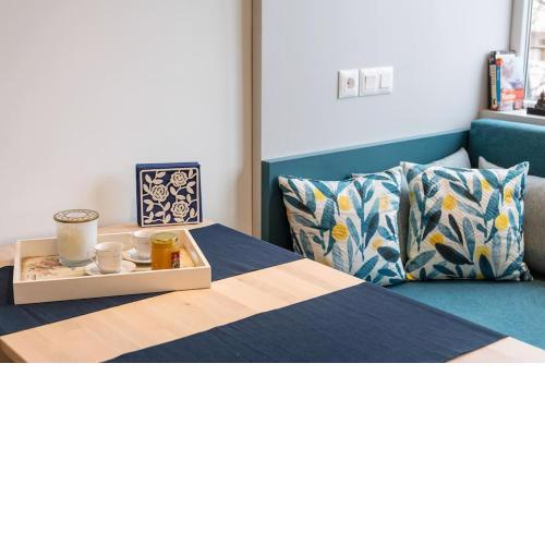 Modern & Stylish Sea Apartment with Parking